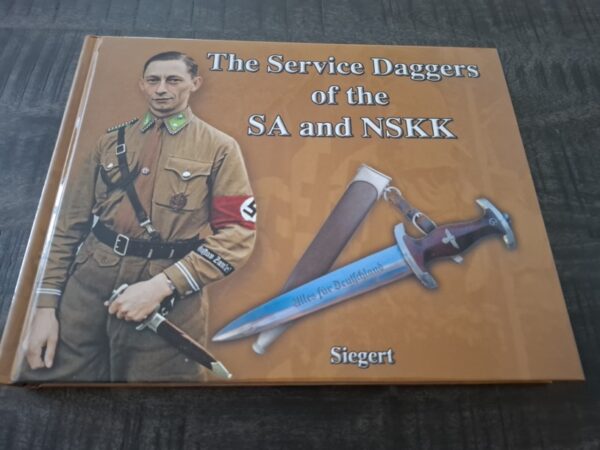 Ralf Siegert - kniha Služební dýky SA a NSKK