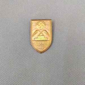 Odznak Wir helfen 1933 - 1934