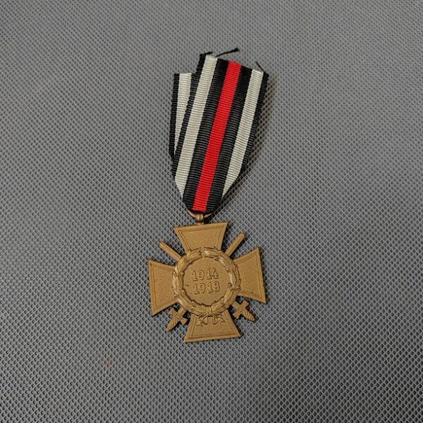 Ehrenkreuz für Frontkämpfer 1914-1918 včetně stuhy, značení a rámečku (č. 1)