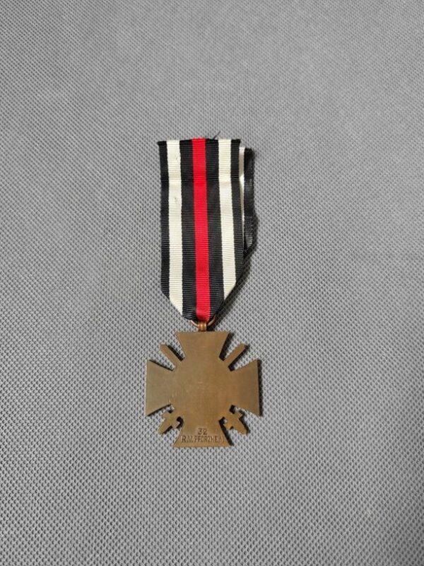 Ehrenkreuz für Frontkämpfer 1914-1918 včetně stuhy, značení a rámečku (č. 2) - Image 3